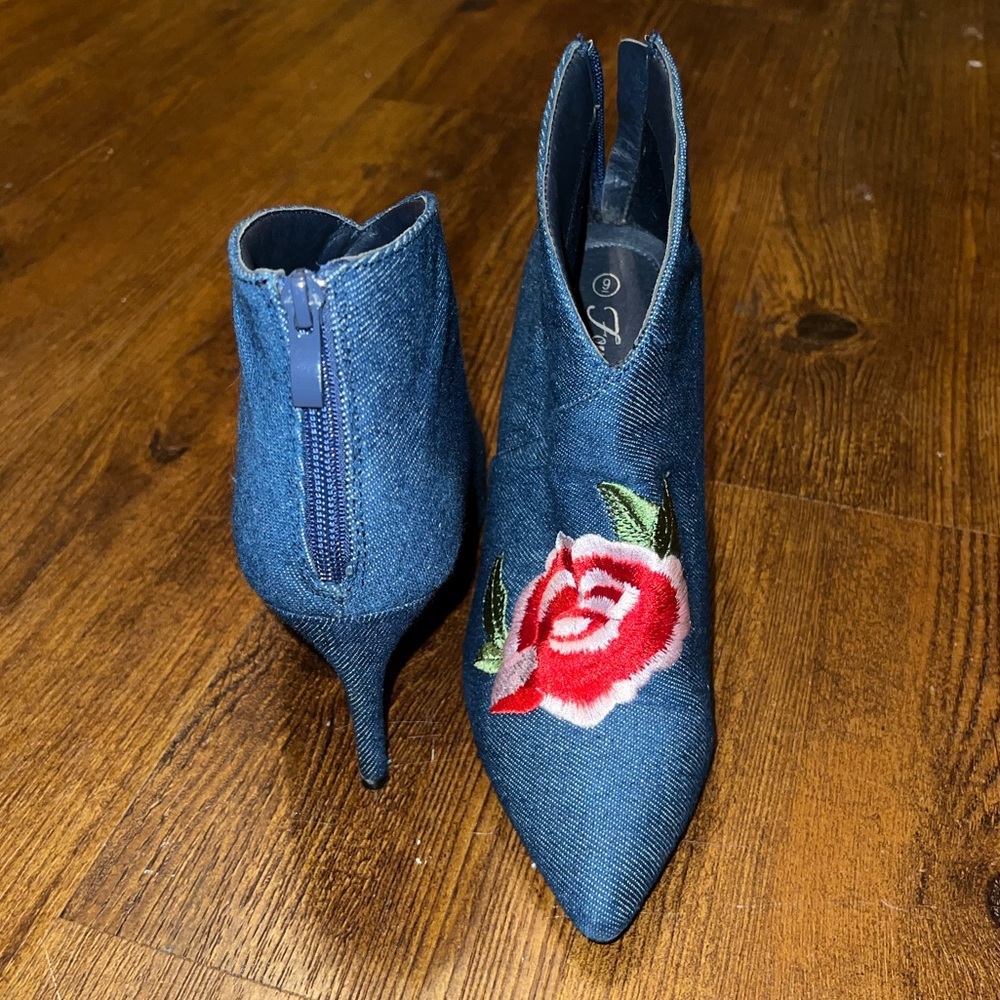 Blue Denim Floral Rose Embroidered Stiletto Heel Y2K Fashion Ankle Boots Size 9 - Picture 6 of 12